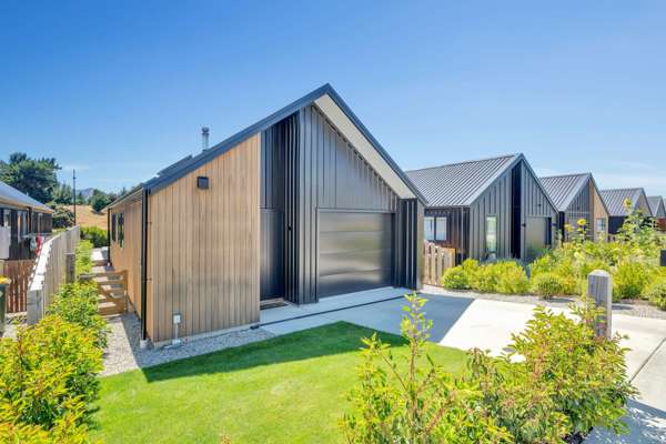 Wanaka 3房  Contemporary Elegance in Northlake