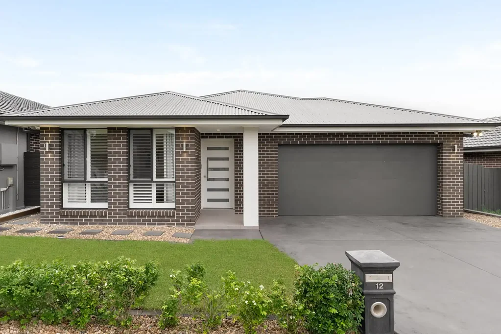 12 Charbray Loop, Oran Park, NSW 2570