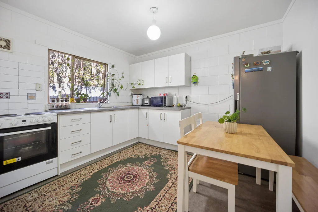 Mount Albert 2 Bedroom MT ALBERT GRAMMAR ZONE - TRAIN AT YOUR DOOR