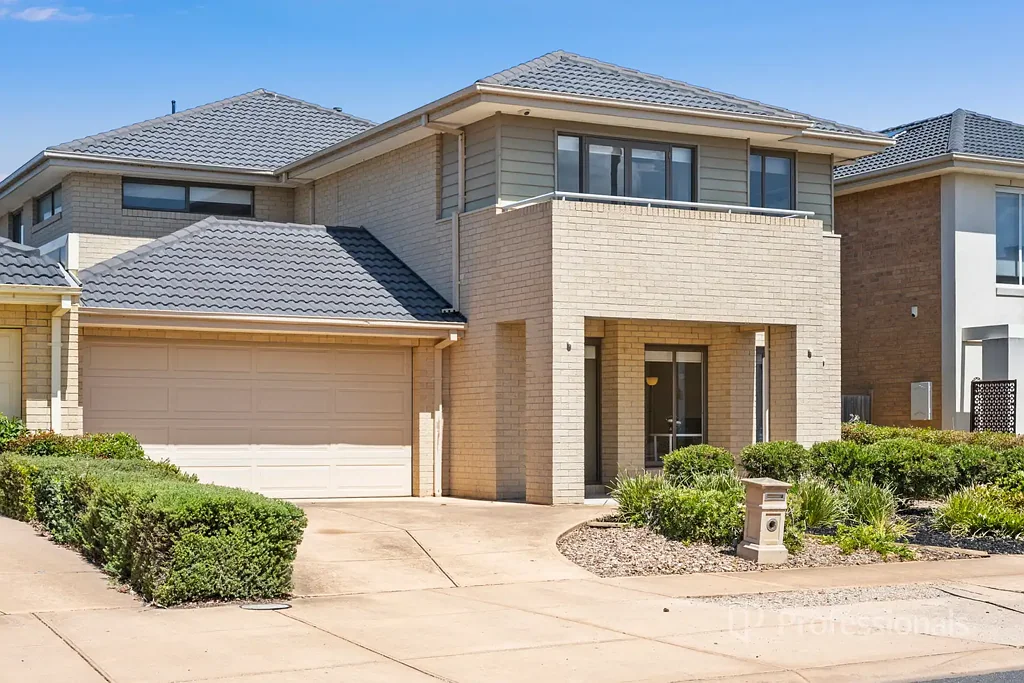 246 Sanctuary Lakes South Boulevard, Point Cook, VIC 3030