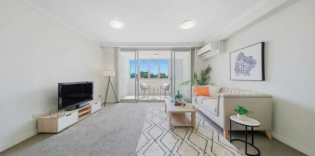 Contemporary North-Facing Apartment – Lifestyle & Convenience in Homebush