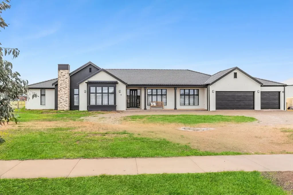 Inverleigh 4બેડરૂમ Luxury Boutique Home with Solar, Space & Style on 4505sqm