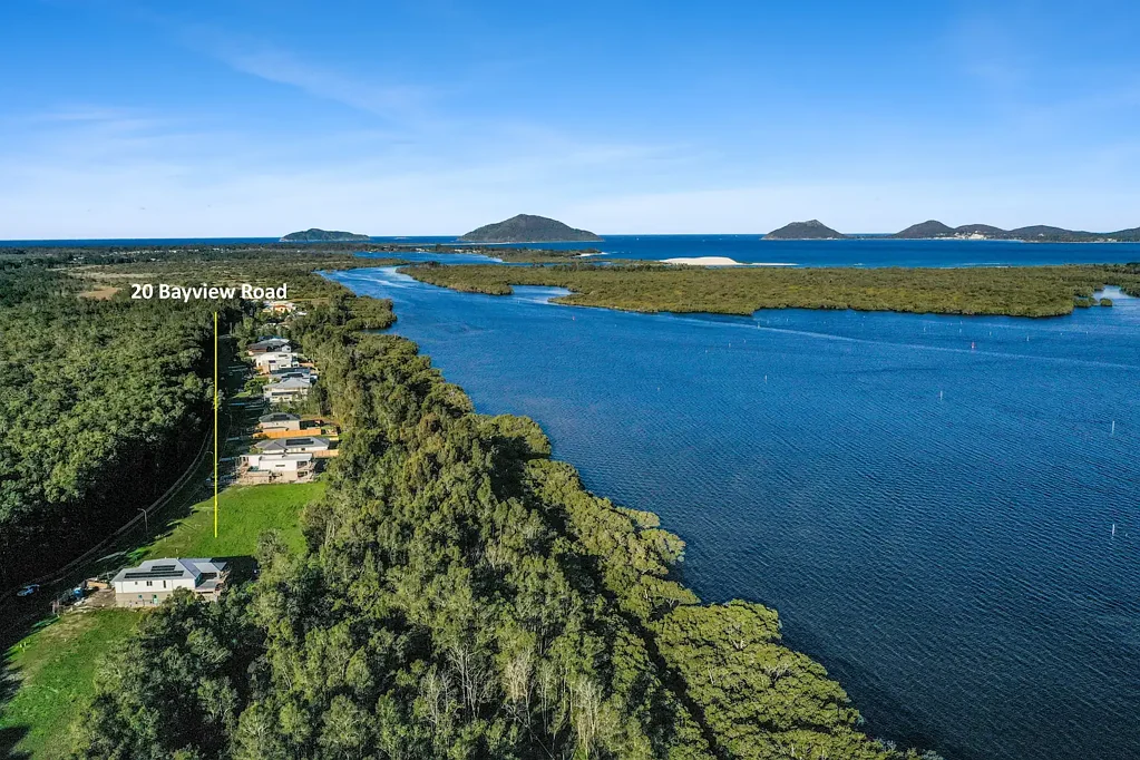 Tea Gardens  Waterfront Reserve Block in "Limekilns Point"