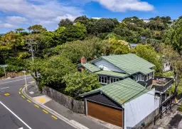 2 Beacon Hill Road, Miramar