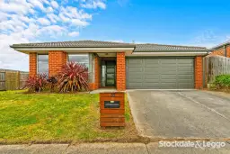 18 Mountain Grey Circuit, Morwell