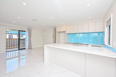 Modern Family Living ( 3 + 2 Bedrooms )