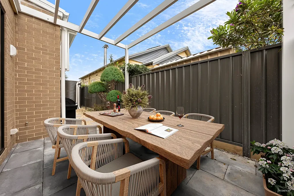 EXQUISITE NEW TOWNHOUSE BLENDING PREMIUM DESIGN WITH EVERYDAY COMFORT