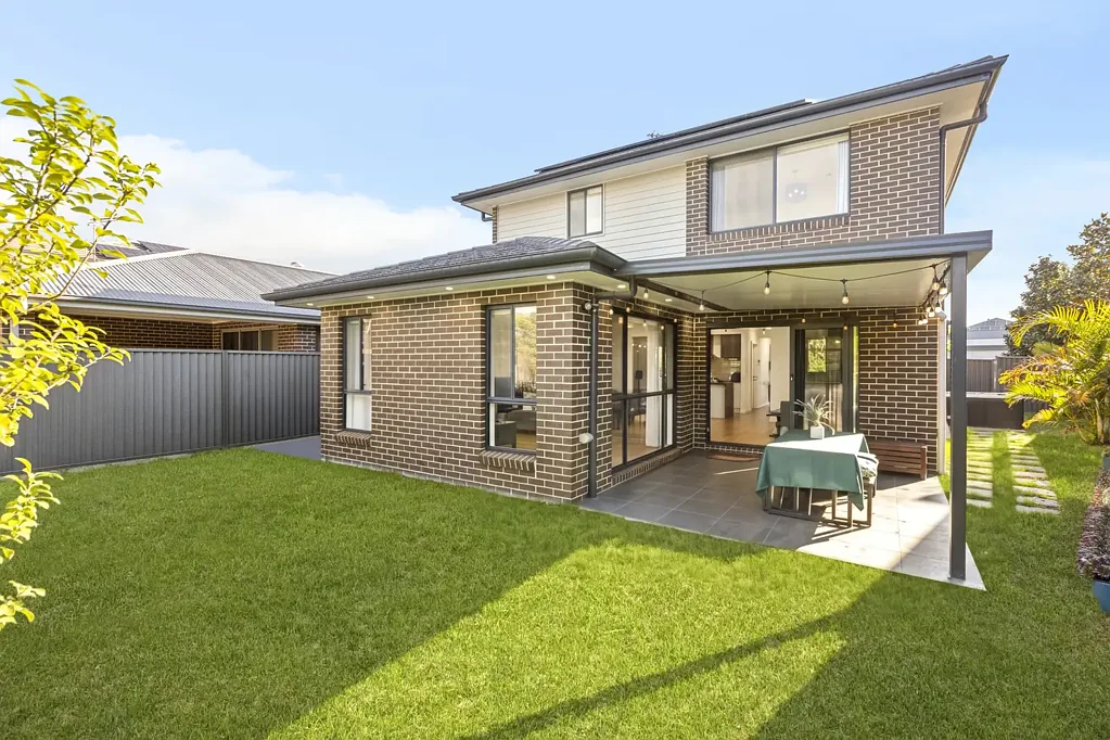 Schofields 5ਬੈੱਡਰੂਮ Clarendon Built Masterpiece in the prestigious Altrove Estate on 416 sqm approx. |10 Minutes walk to Schofields Train Station & Shops!