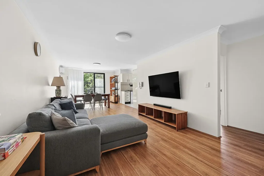 Ashfield 3房 宽敞朝北三卧室公寓 Spacious North Facing Three Bedroom Apartment