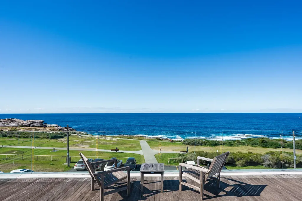 Maroubra 4 Bedroom A Landmark Oceanfront Residence Opposite Mahon Pool