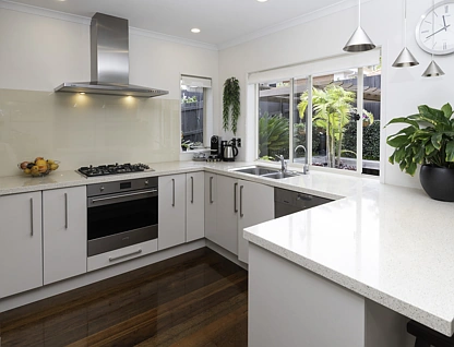 15 Gillett Place, Botany Downs, Manukau City, 3部屋, 2バスルーム, House
