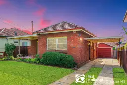 4 LEICESTER ST, Chester Hill