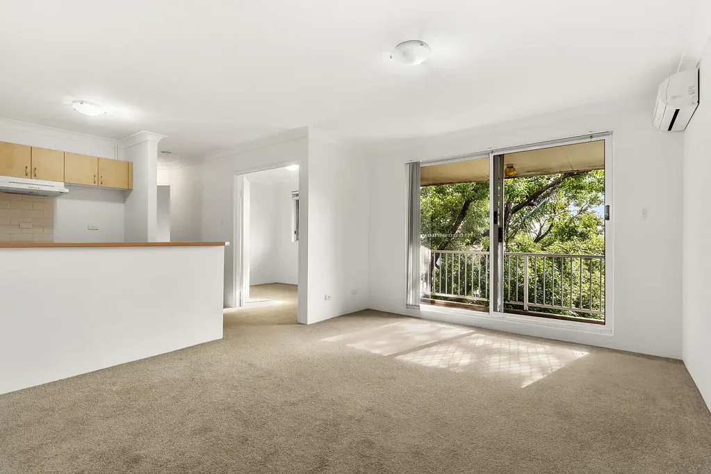 Peaceful Two Bedroom Apartment in a Convenient Location