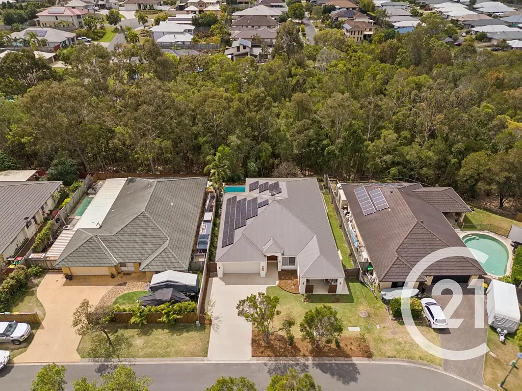 Mango Hill 4房 带有泳池生活方式的私密丛林度假屋 A Private Bushland Retreat with a Poolside Lifestyle