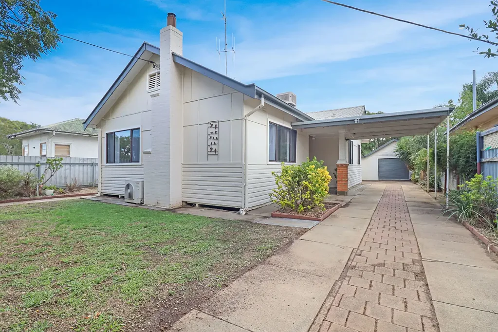 117 Edwardes Street, Deniliquin, NSW 2710