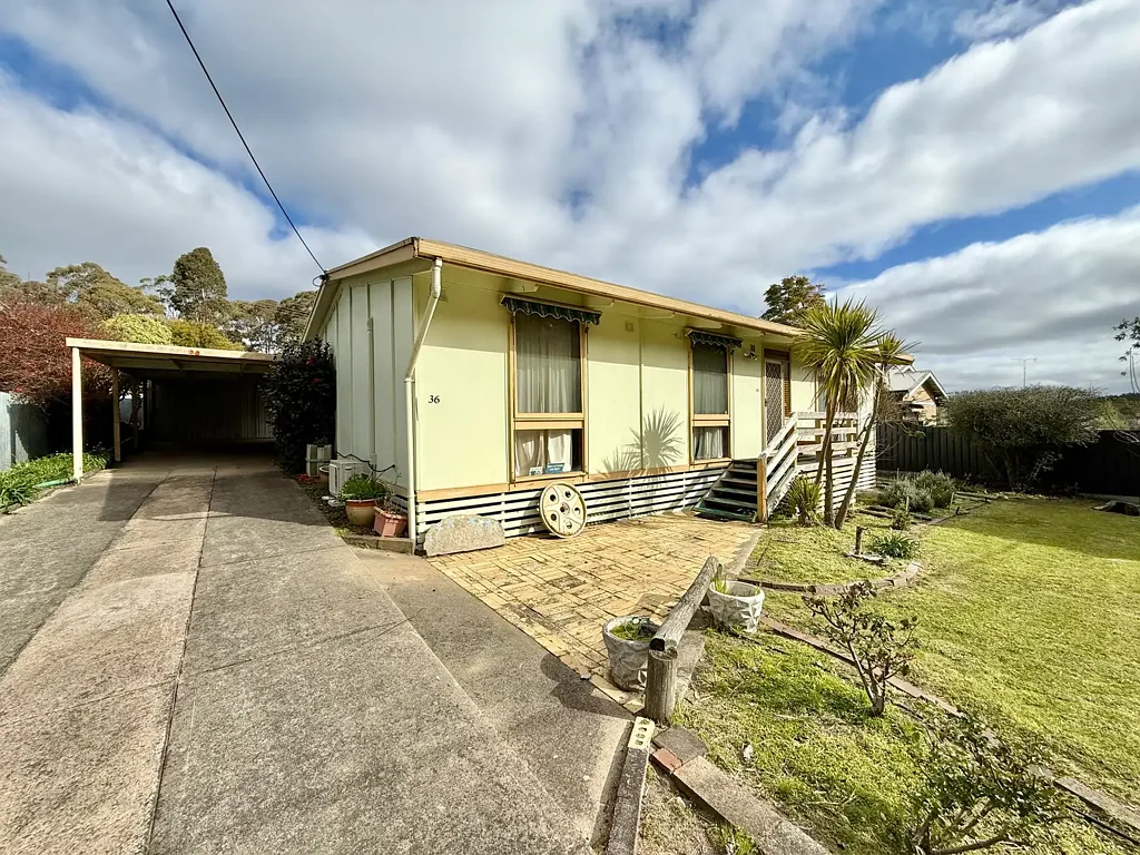 36 Thomas Drive, Mount Burr, SA 5279