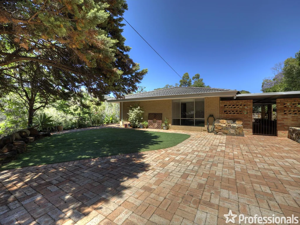 2 Cairnhill Court, Darlington, WA 6070