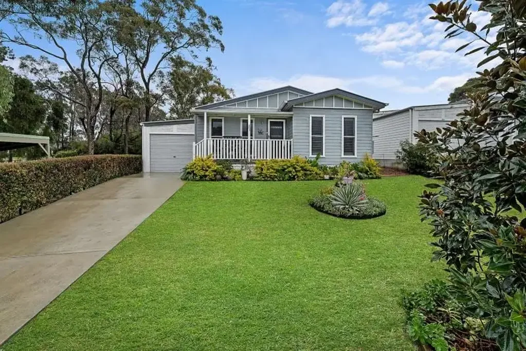 Halekulani 3 Bedroom Must Inspect This Weekend – Immaculate Over 50s Villa