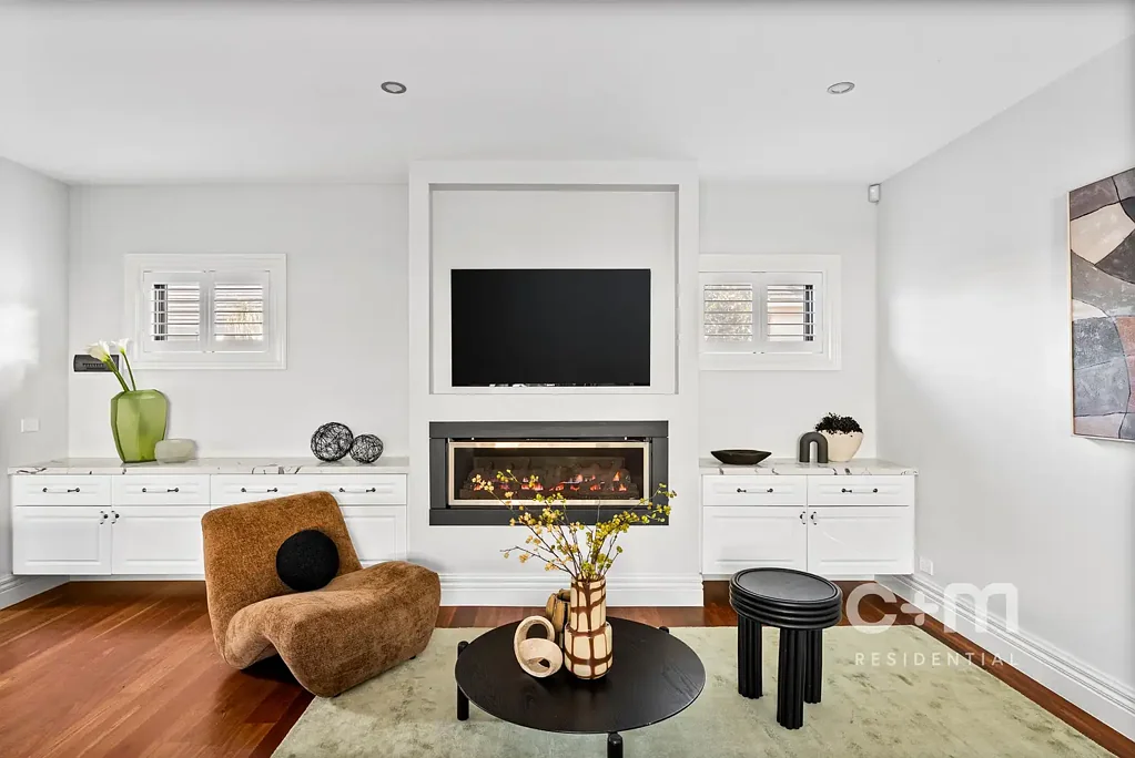 Oak Park 4ਬੈੱਡਰੂਮ Big on Space, Big on Lifestyle, Zoned for Strathmore
