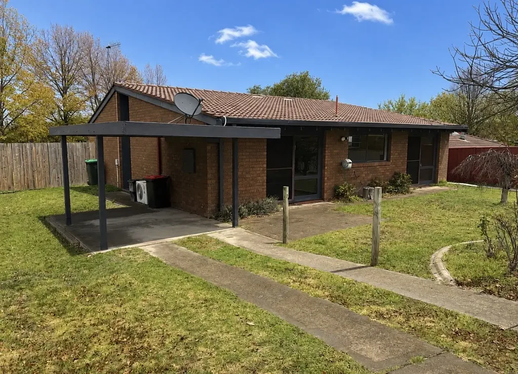 12 Verna Close, Armidale NSW 2350