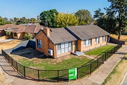 43 Grutzner Avenue, Shepparton
