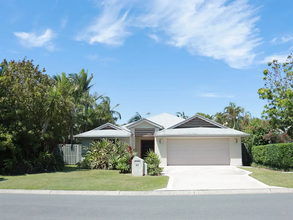 Coomera 4房  PRIME POSITION | SIDE ACCESS | ENTERTAINER'S DREAM IN SECURE COOMERA WATERS ESTATE
