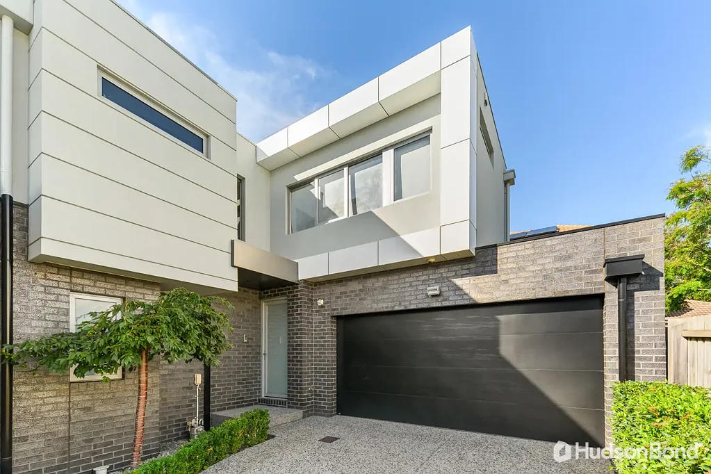 Doncaster East 3ਬੈੱਡਰੂਮ Quiet Modern Living with Style, Space & Security.