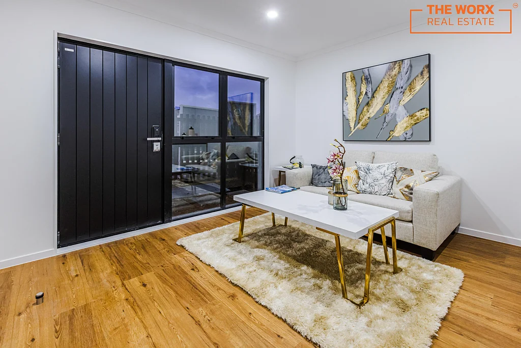 Mount Roskill 3房  B/NEW 3Bed 2Bath  must sell !