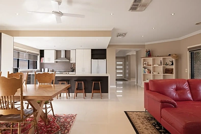 लिविंग रूम - 20 RIVERINA PDE, ECHUCA VIC 3564