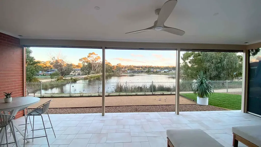 Kangaroo Flat 4બેડરૂમ Every Sunset comes with a Lake View