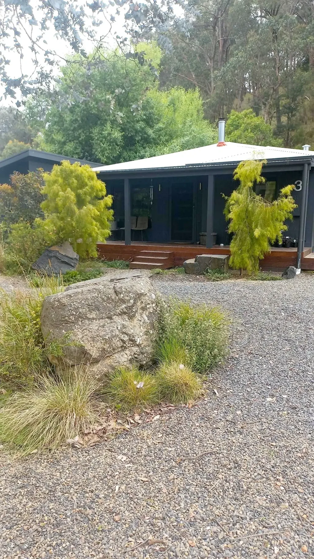 Flowerdale 3 Bedroom A Country Haven, Fully Renovated and Ready to Enjoy!