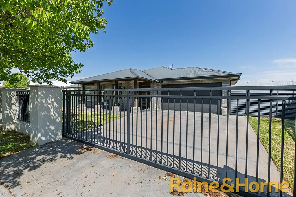 Dubbo 4ਬੈੱਡਰੂਮ The Complete Package