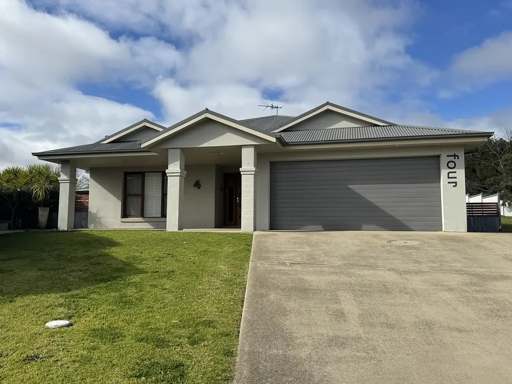 RARE FIVE Bedroom Family Home!