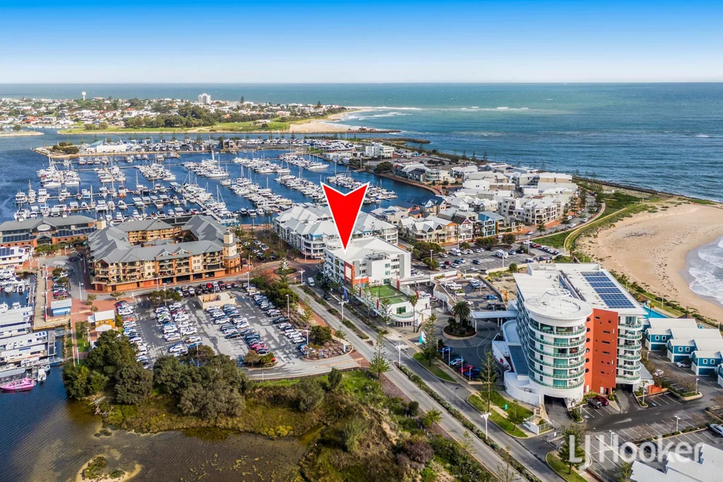 3205/16 Dolphin Drive, Mandurah, WA 6210