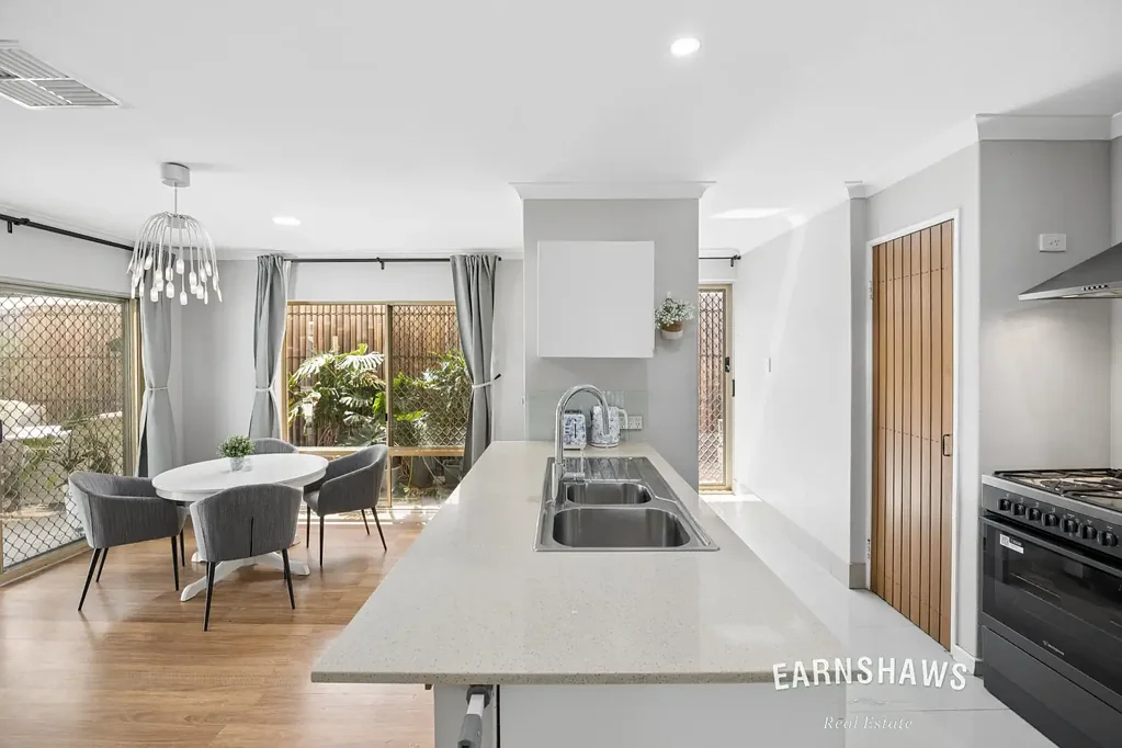 Stratton 4ਬੈੱਡਰੂਮ Home Dreams Meet Backyard Bliss