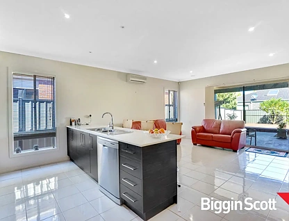 57 Brownlow Drive, Point Cook, VIC 3030, 4 ਕਮਰੇ, 2 ਬਾਥਰੂਮ, House