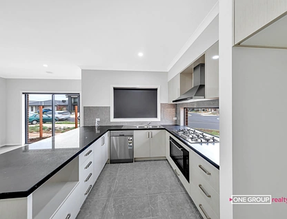 2 Morningside Drive, Thornhill Park, North West Melbourne, 4 침실, 2 욕실, House
