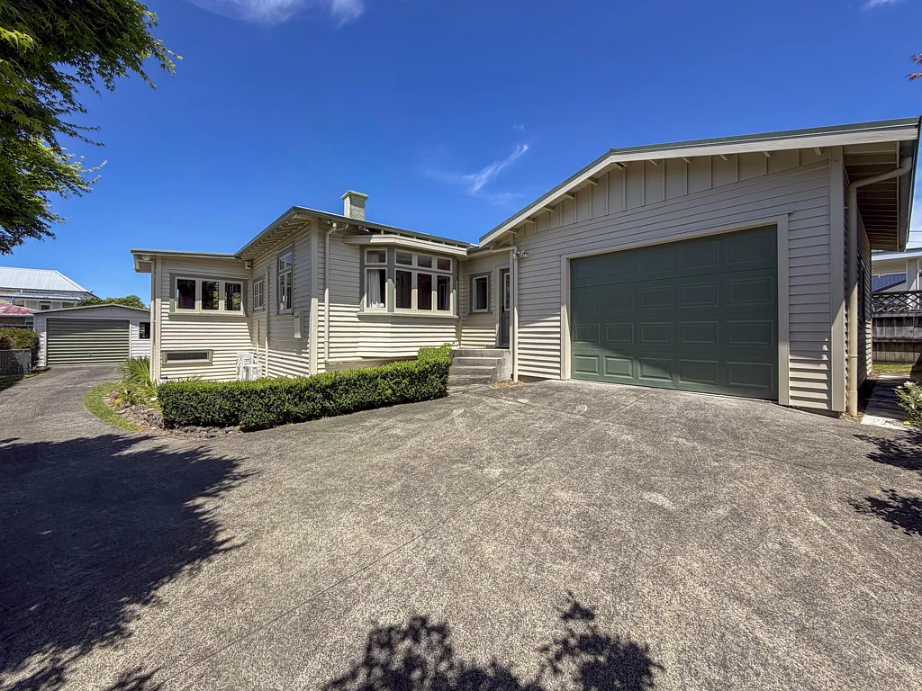 Te Awamutu 4 Bedroom Big Spaces, Prime Location