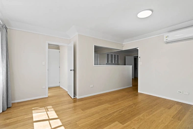 Great location on Sandringham Rd