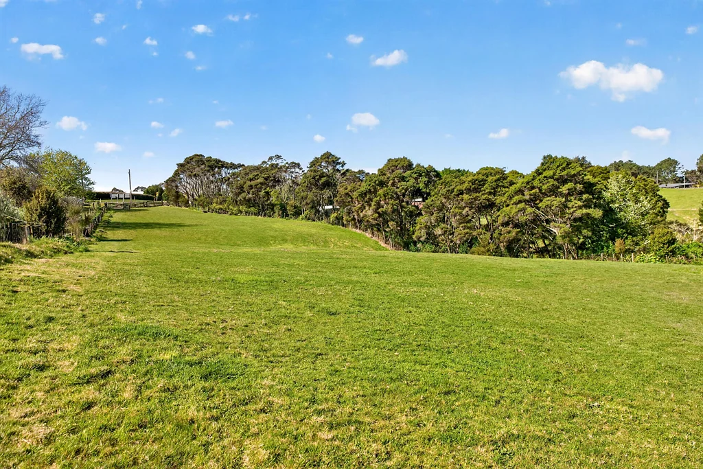 Coatesville Exceptional Views, Prime Coatesville Position
