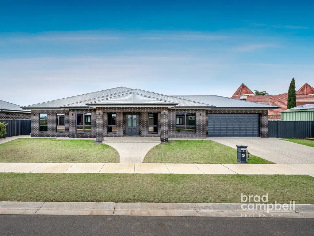 Kialla 5 Bedroom STUNNING HOME, FULL OF SPACE & QUALITY