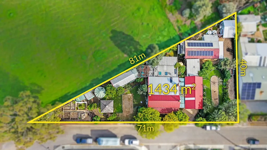Willaston 4 Slaapkamer Circa 1880 Stone Character Home on a Stunning 1,433m² Allotment