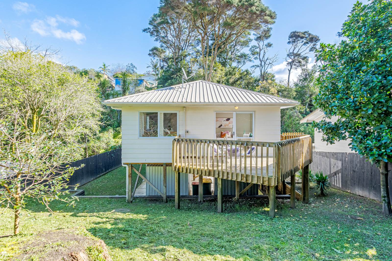 1/24 Contessa Drive, Glenfield, Auckland - North Shore, 2 Bedrooms, 1 Bathrooms, House