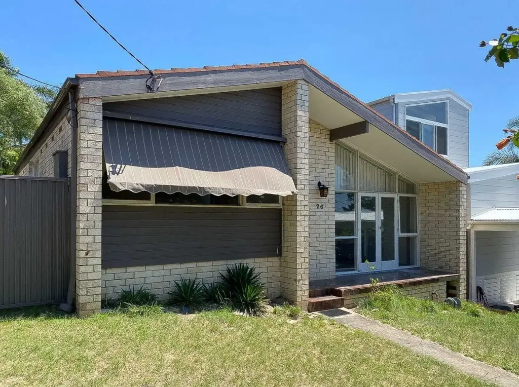 Family Home with Pool, Minutes from Maroubra Beach