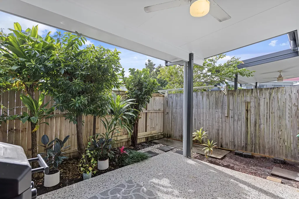 Mountain Creek 2房  Brightwater Townhouse Opportunity - vacant and ready for you to move in !