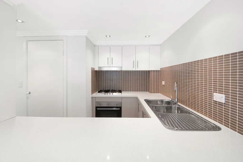 Trendy Cosmopolitan Location Meets Contemporary Chic Abode