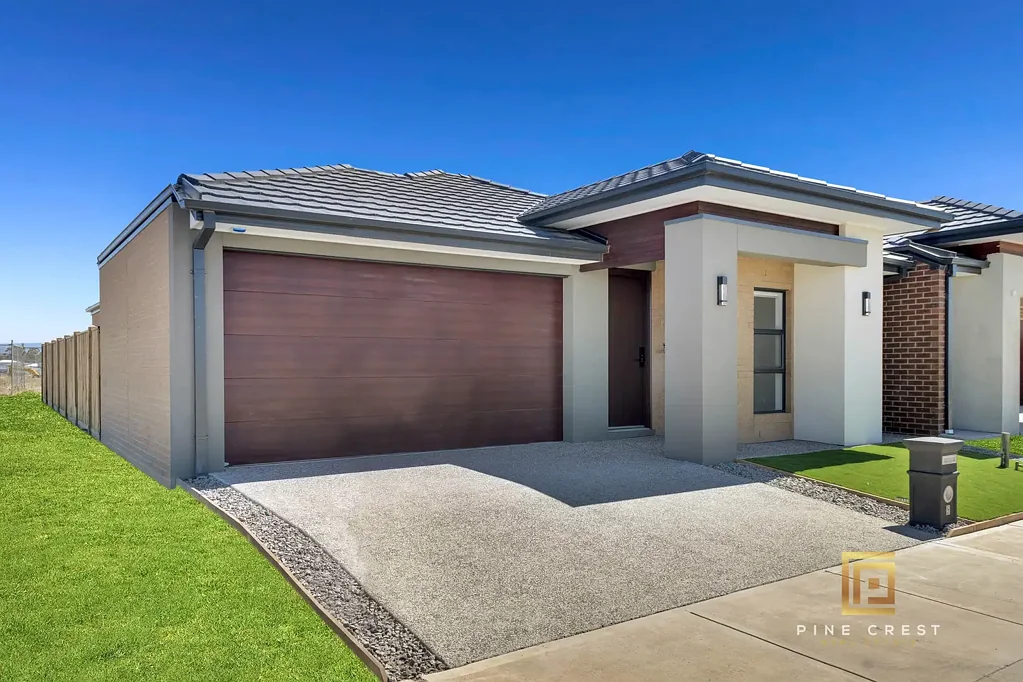 5 Bobal St, Sunbury, VIC 3429