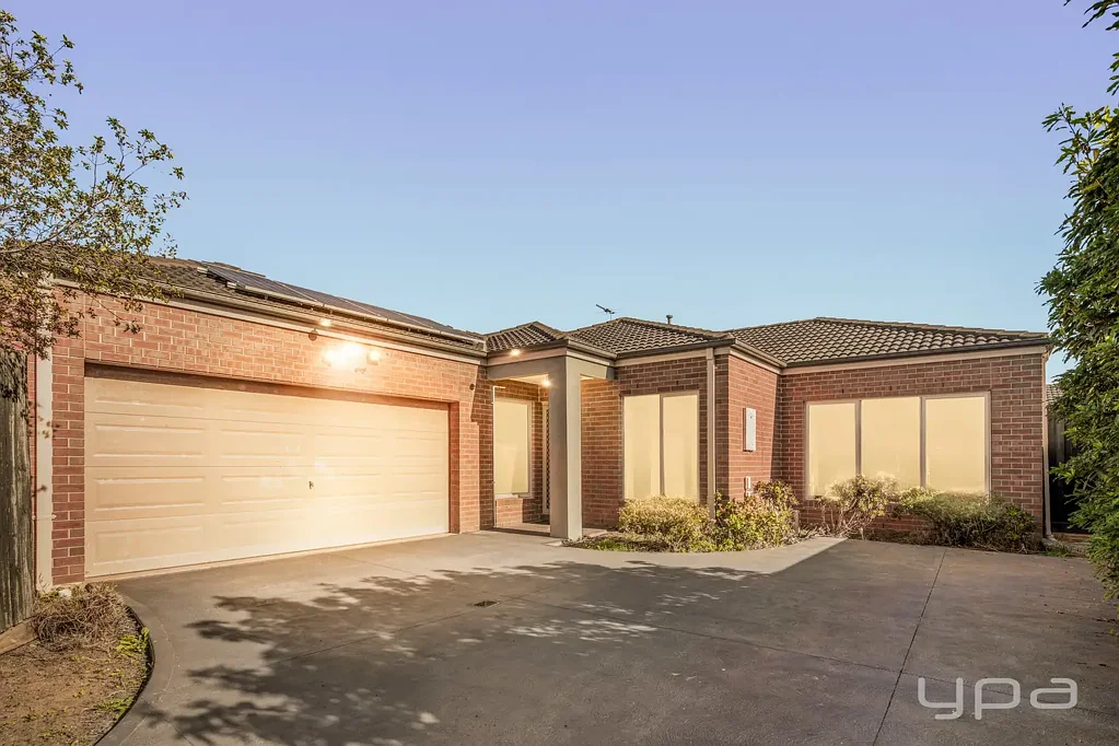 2/17 Seine Close, Werribee, VIC 3030