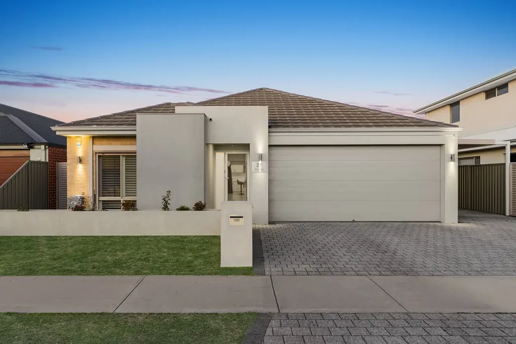 27 Wycliffe Turn, Piara Waters, WA 6112