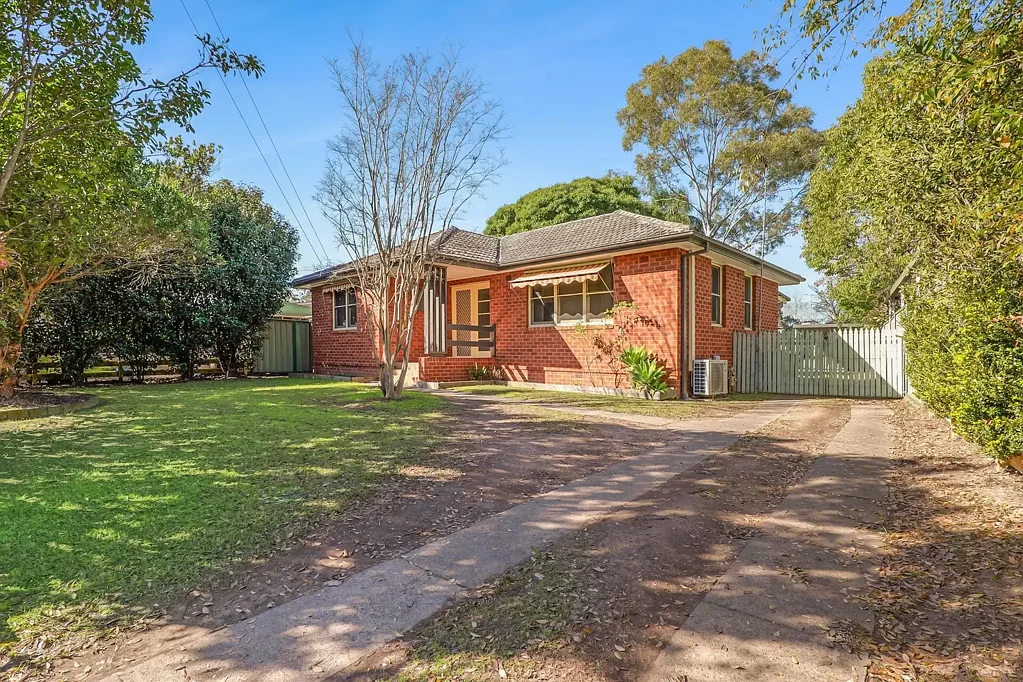 Hobartville 3 Slaapkamer Convenient Location with Endless Potential